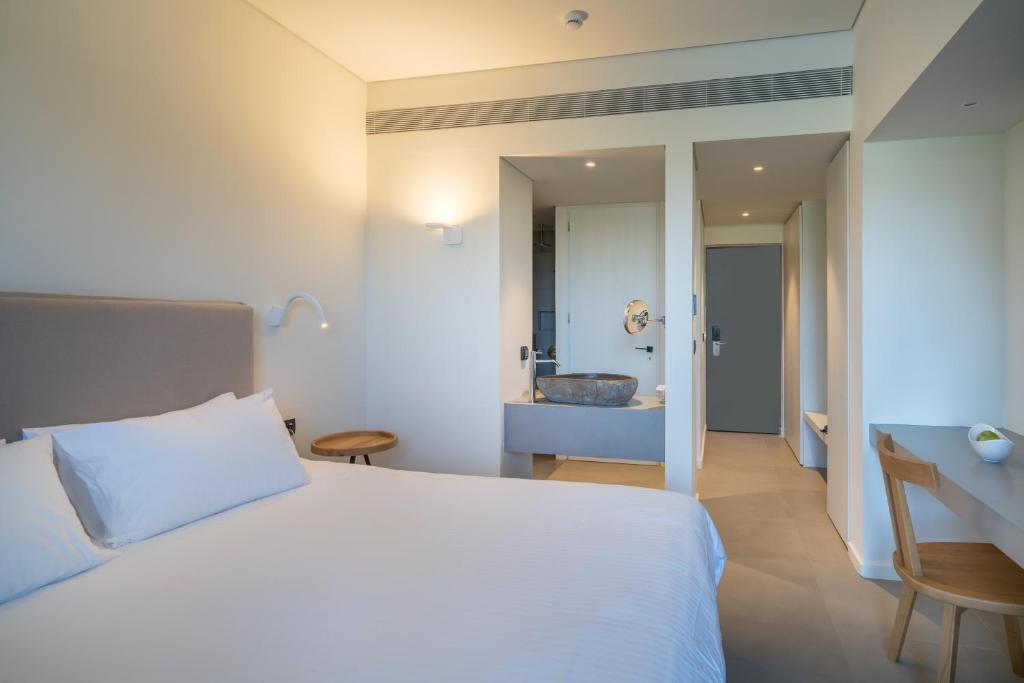 Caravel Suites - Adults Only photo