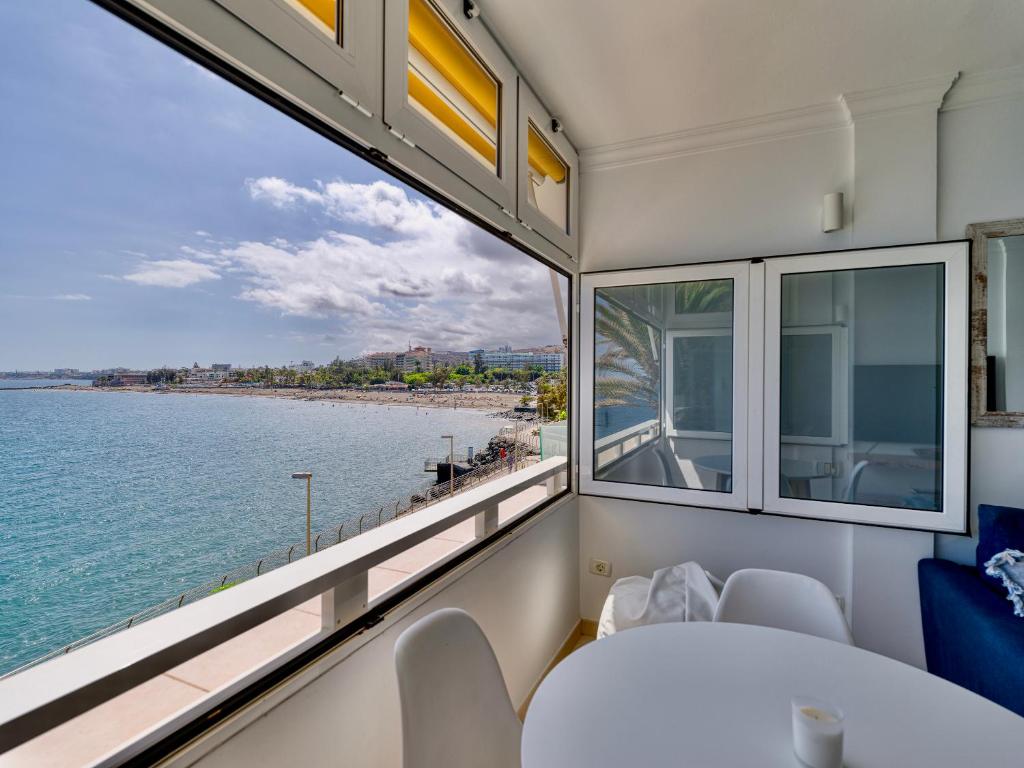 The Cruise Ship Cabin - 4