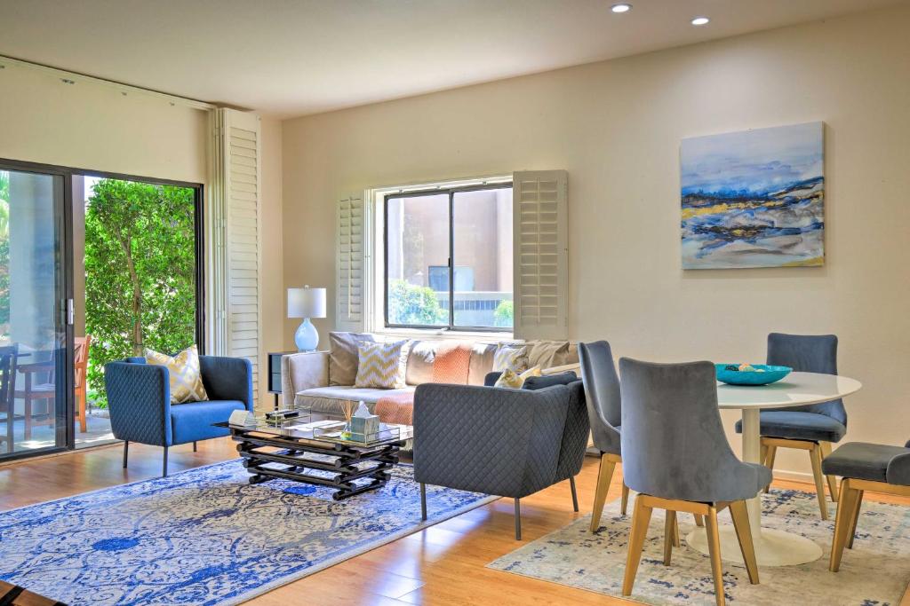 Cathedral City Condo with Pool and Golf Access!