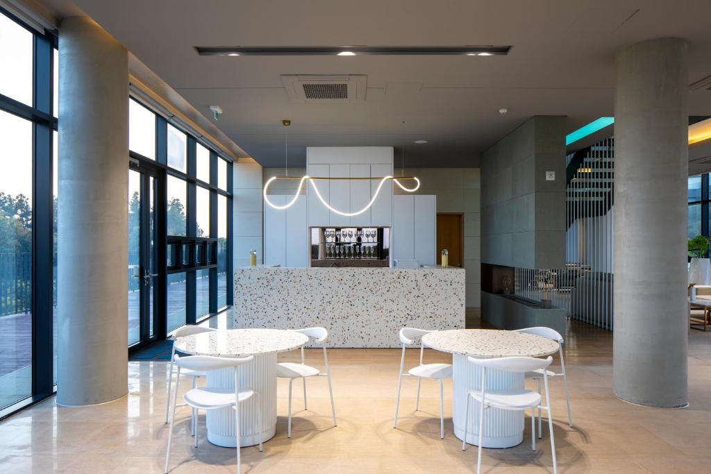 Restaurant, Velum Resort in Jeju