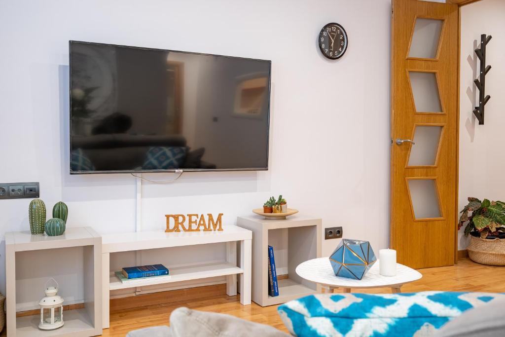 Lodging Apartments Villa de Gracia 2 bedroom cozy apartment - 3