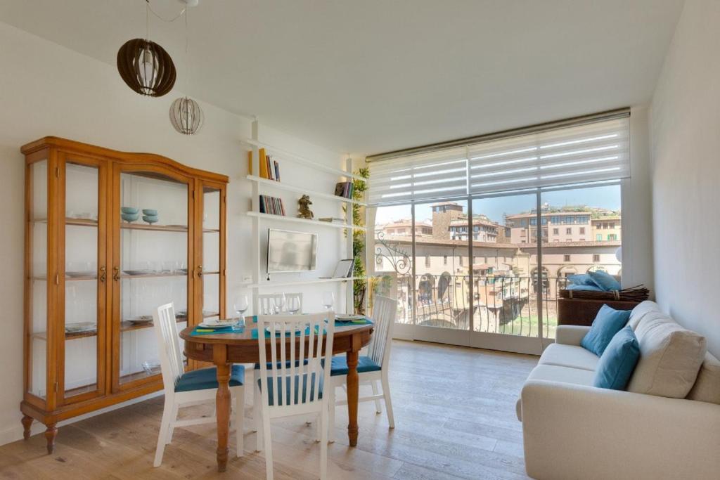 Apartments Florence - Ponte Vecchio Balcony - 2