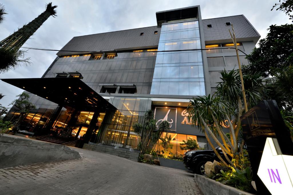 Cosmo Amaroossa Jakarta