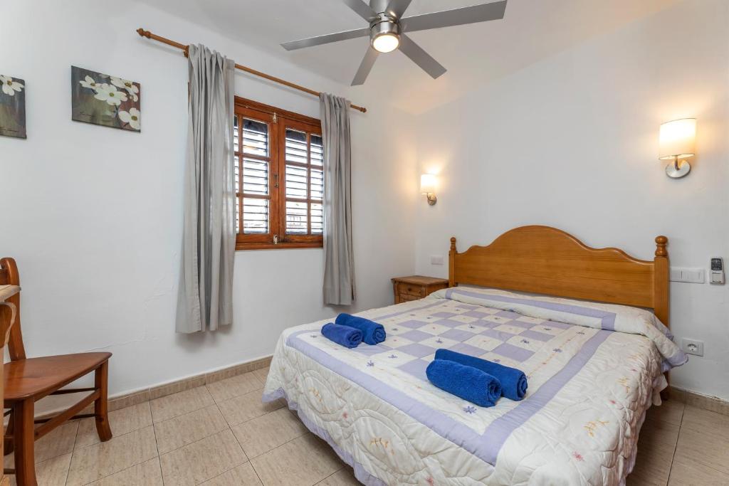 Apartamentos las Lilas — Hotel rooms in Puerto del Carmen, Canary Islands