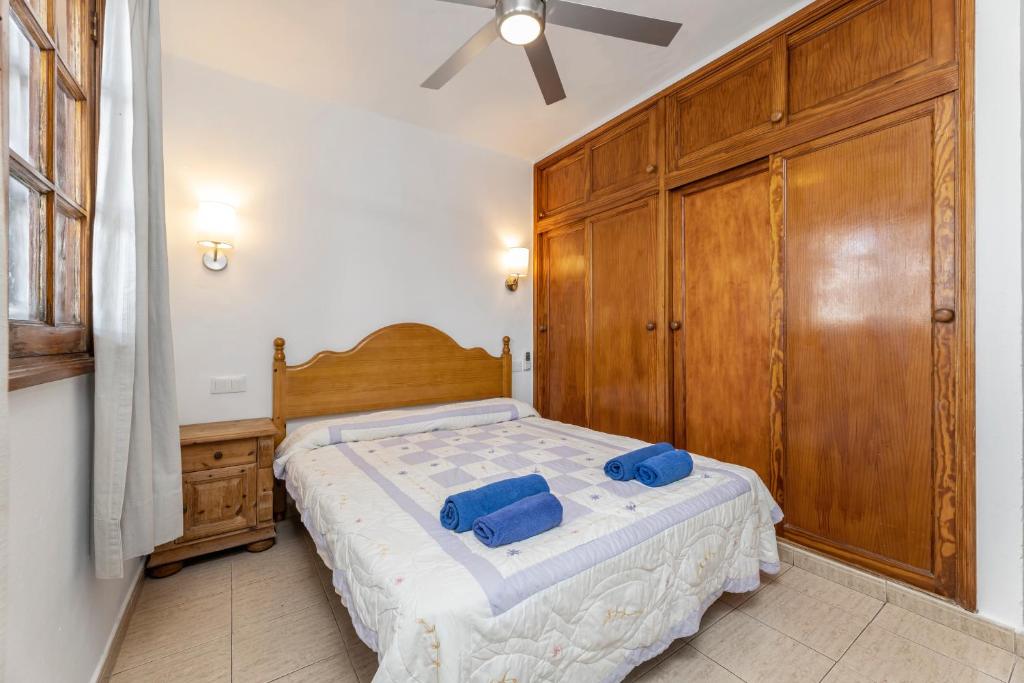 Apartamentos las Lilas — Hotel rooms in Puerto del Carmen, Canary Islands