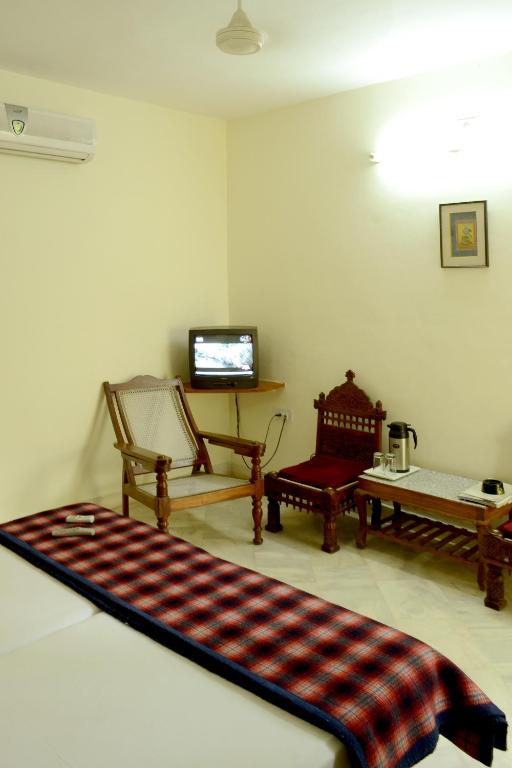 Rising Sun Retreat photo