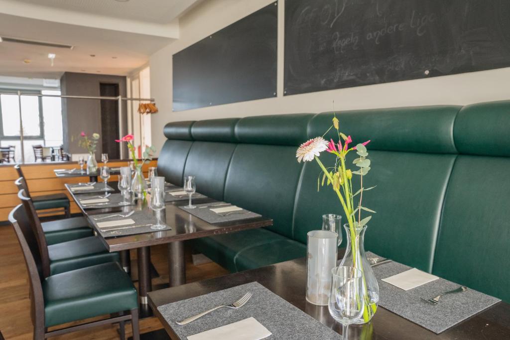 Restaurant, Astenturm Hotel in Winterberg