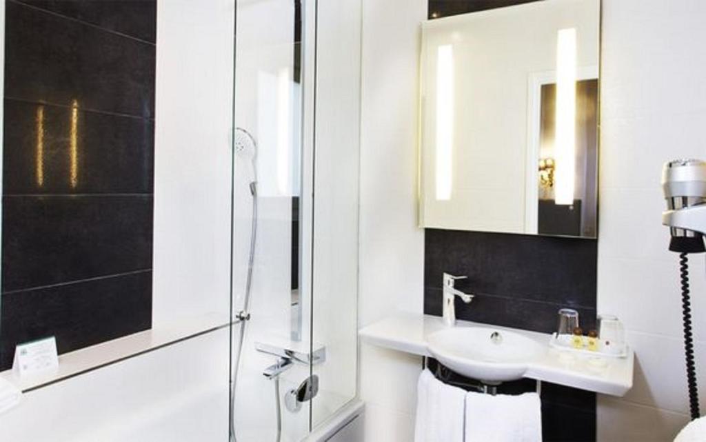 Paris Hotel Saint Petersbourg Opera & Spa Additional