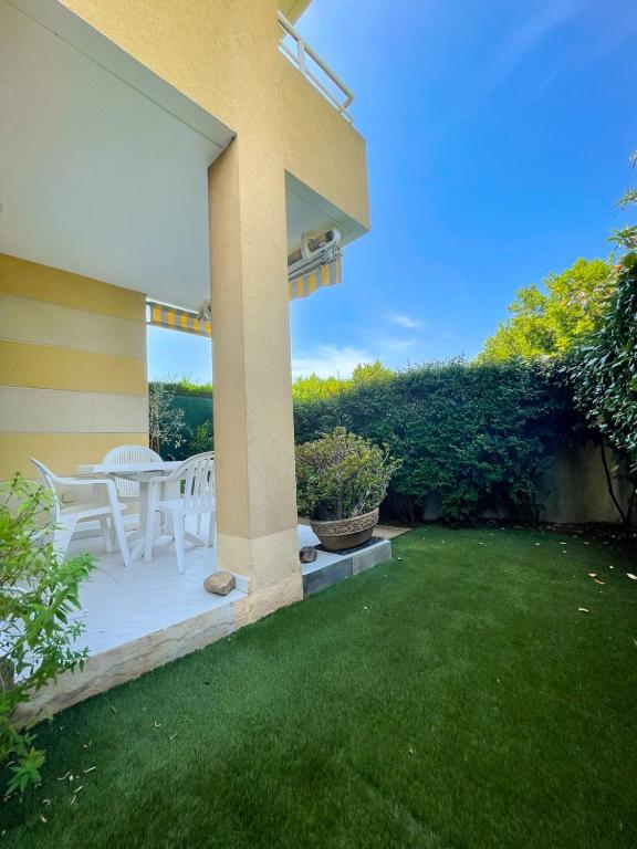 Superb Apartment With Garden Near The Sea - 1