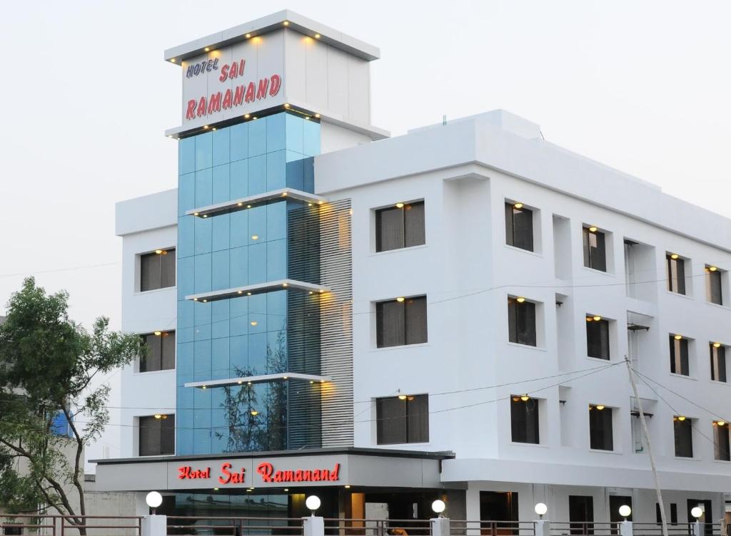 Hotel Sai Ramanand photo