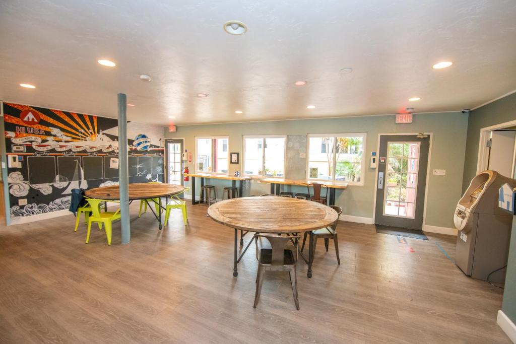 California Dreams Hostel - Ocean Beach photo
