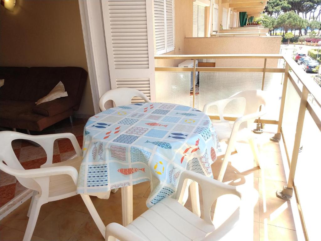 Estupendo apartamento en el edificio DMS1 en La Pineda - 2