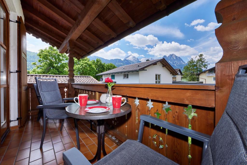 Ferienwohnungen Alpspitzecho photo