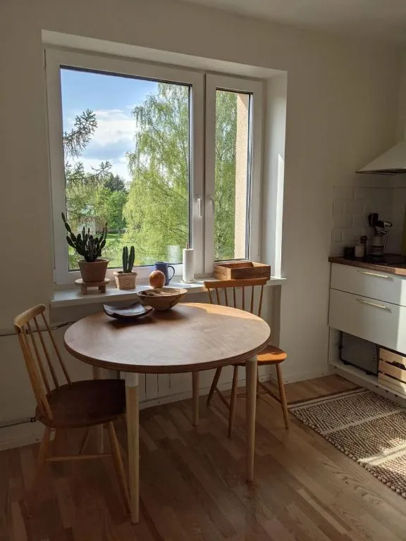 Õdus korter roheluses - A cozy apartment in a greenery - contactless check-in, hotel v destinaci Polva