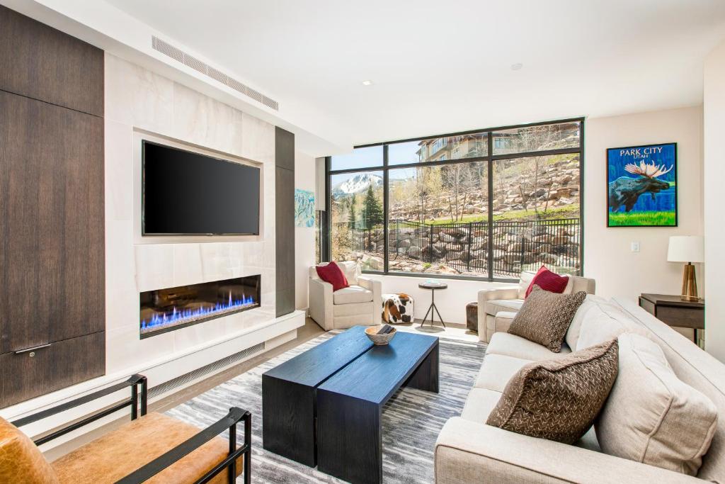Stunning Modern Lift — Hotel in Park City (UT)