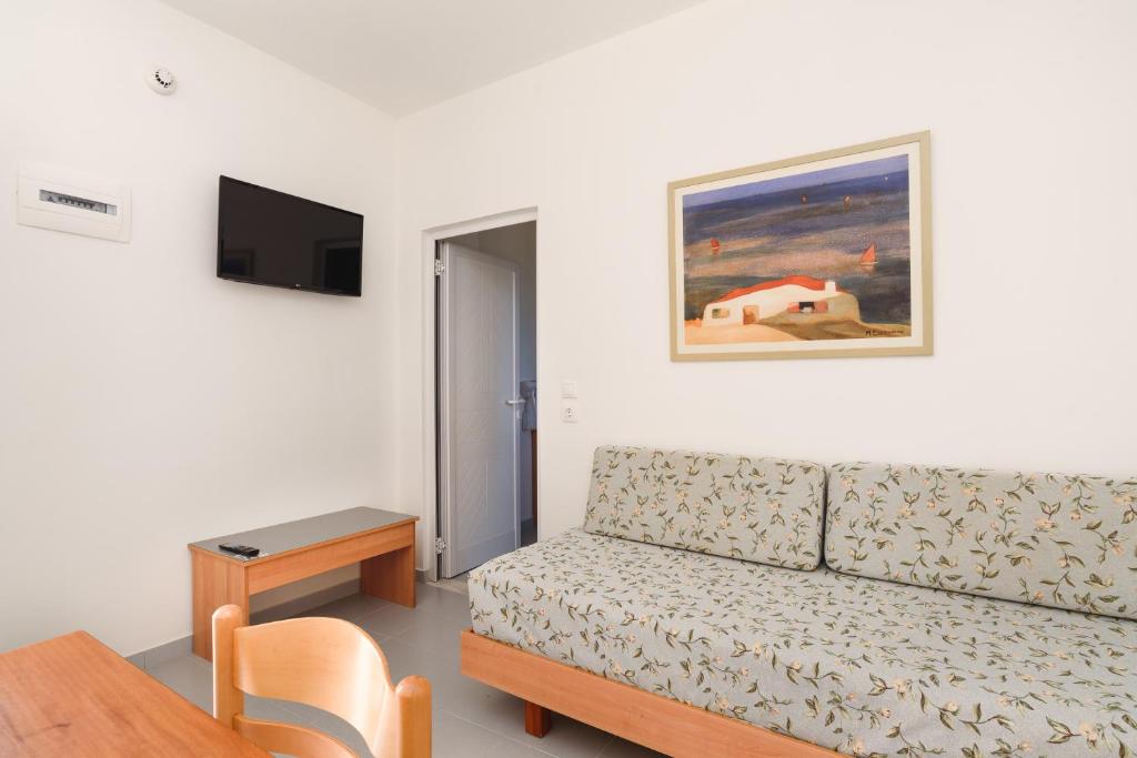 Matina Pefkos Aparthotel — Pokoje in Pefkos, Wyspy Egejskie Południowe