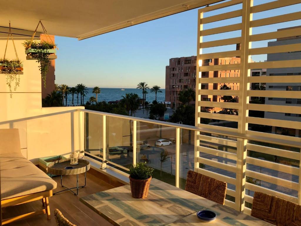 Telma-Playa Gran terraza by AlohaMalaga - 2