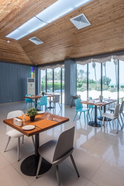 BM Beach Hotel — Restaurant & bars in Ras al Khaimah