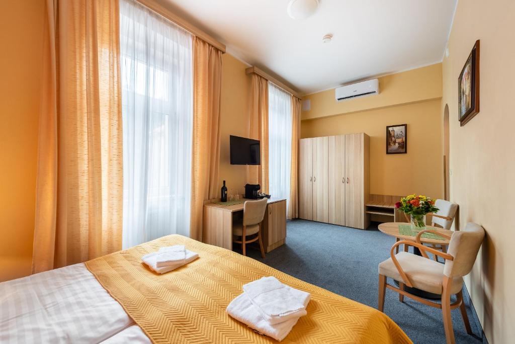 Hotel Libero photo