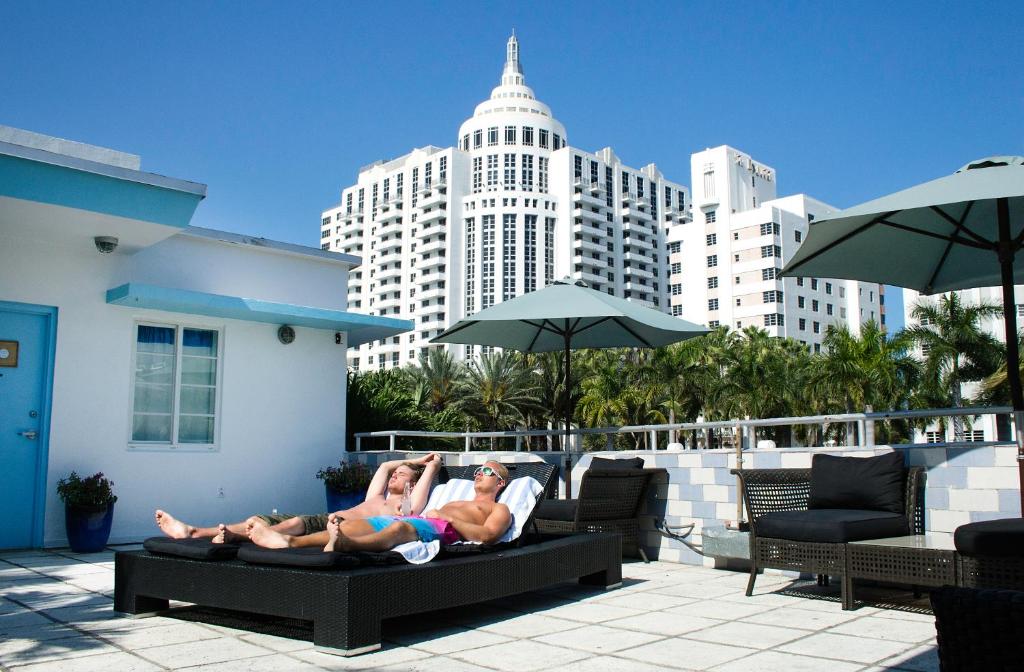 Aqua Hotel & Suites