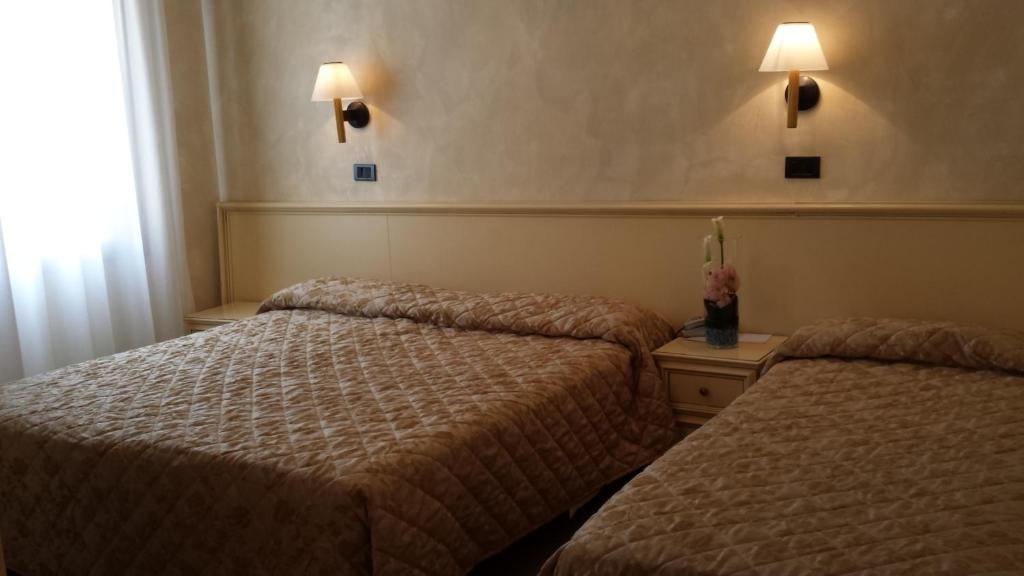 Hotel Carlton Capri - 5