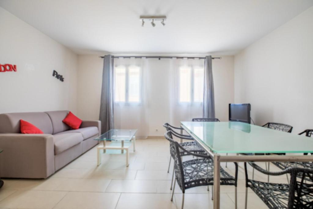 Bright Apartment In The Heart Of Cannes - 1