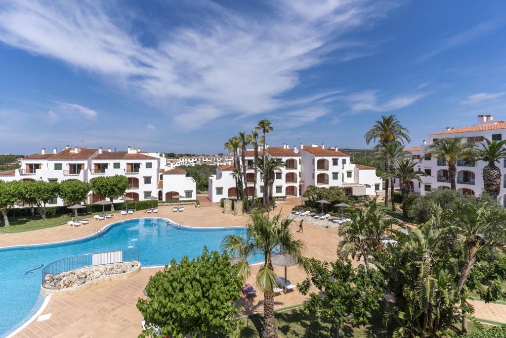 O7 Vista Blanes — Swimming pool in Cala'n Blanes, Balearic Islands
