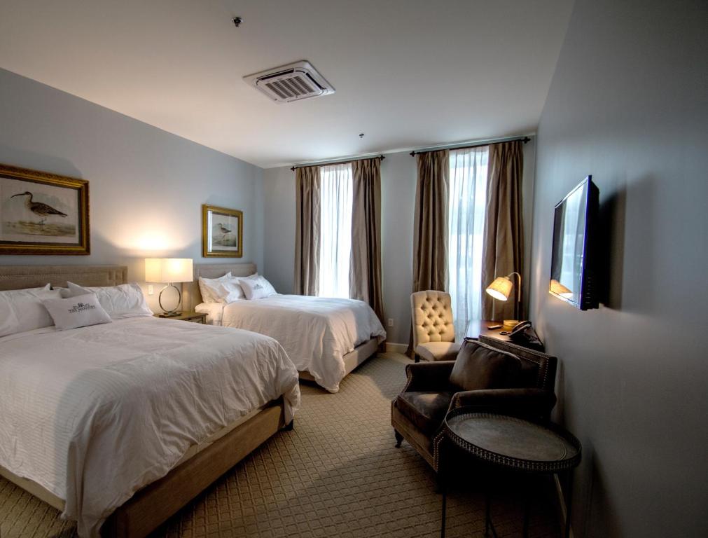 Meadows Hotel photo