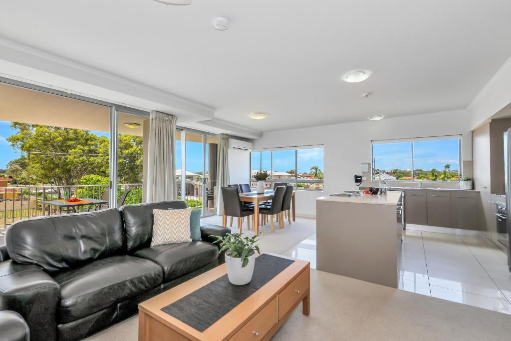 On the Bay Apartments, Bribie Island 2024 Updated Prices, Deals
