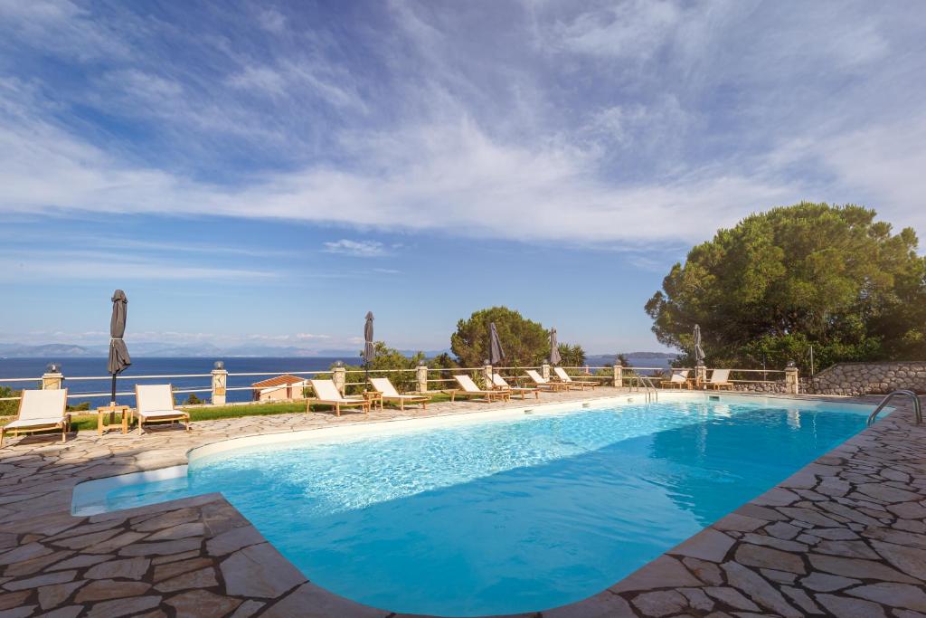 スイミングプール