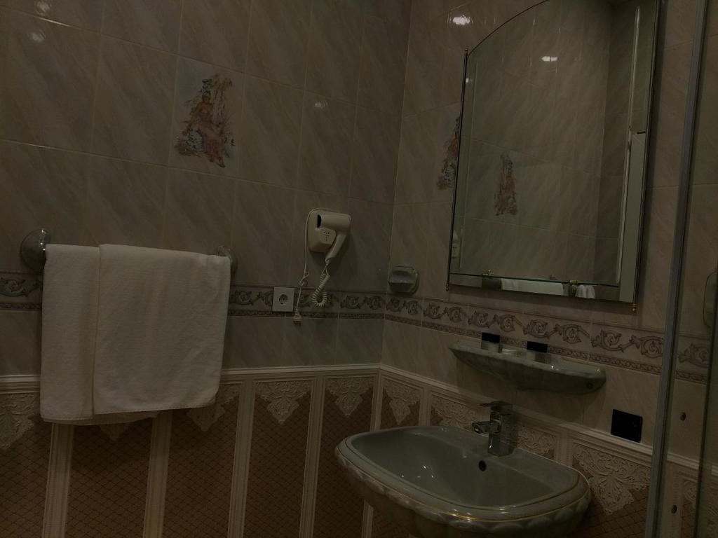 Royal Palace Hotel Baku photo