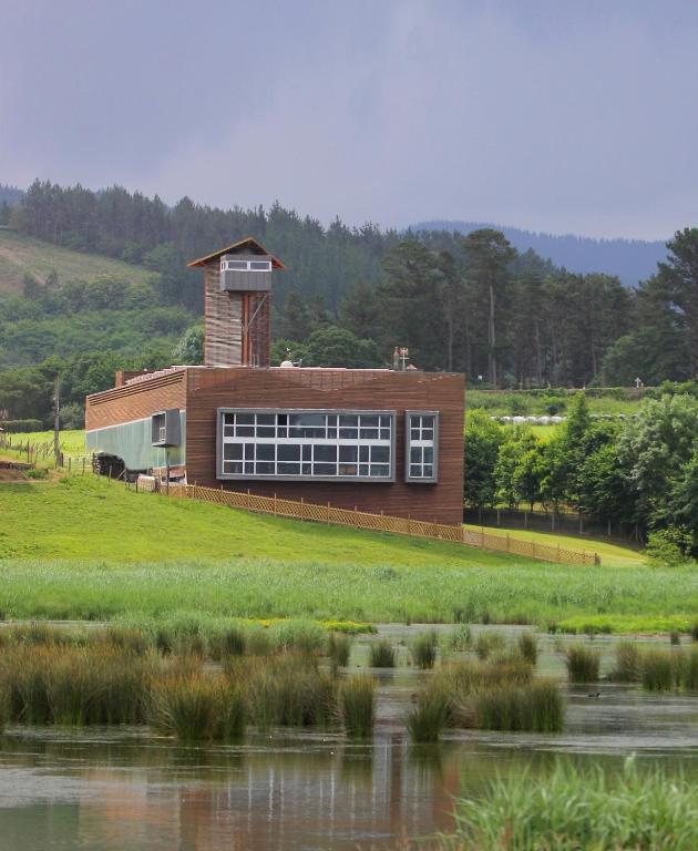 Urdaibai Bird Center, Gautegiz Arteaga