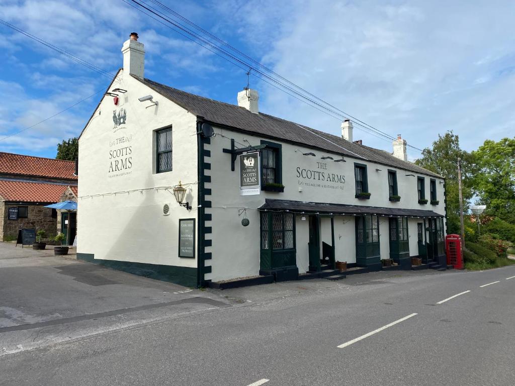 The Scotts Arms Village Inn 전경