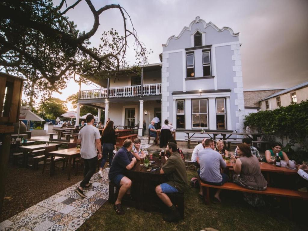 Barrel and Blues Inn — Hotel in Swellendam
