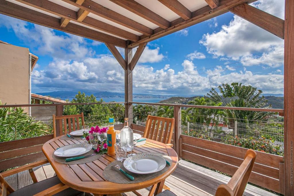 Villa Canopée Apt1 - Vue mer & SPA privé, Les Trois-Îlets