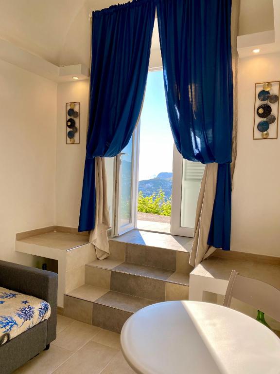 Domus Ɫ Ponza SeaView - 2