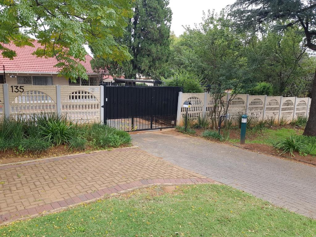 The Fairlands Hideout photo