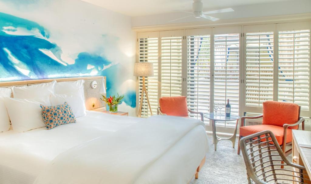 Portola Hotel And Spa Photo 33