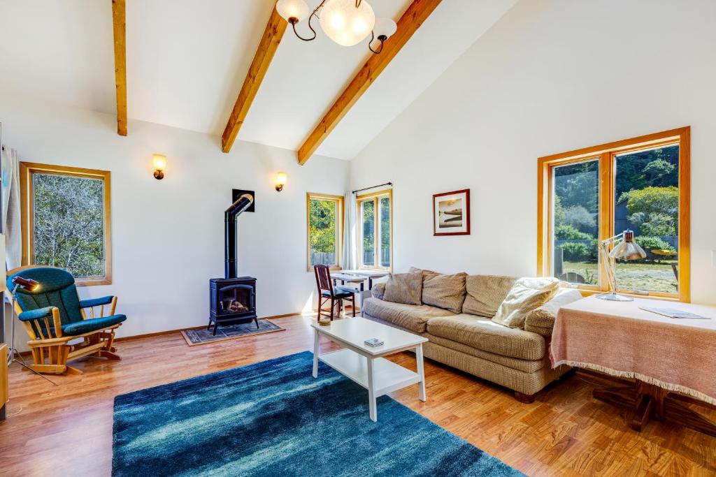 Loon's Landing, Sea Ranch