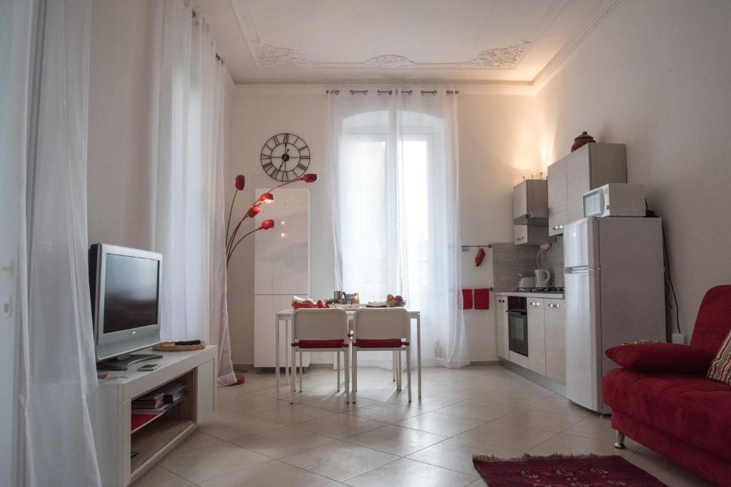 Principe Apartment — Hotel in Prè