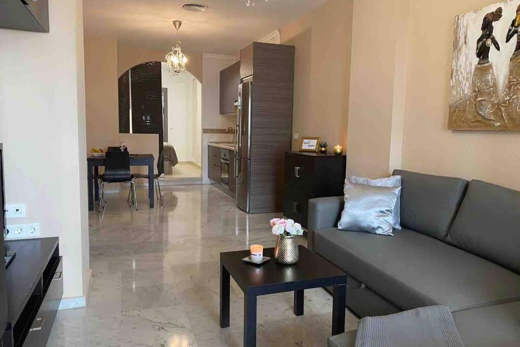 Apartment in 1st line beach - 3