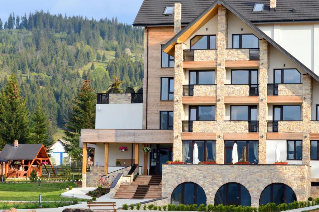 Domeniul Dornei — Hotel in Vatra Dornei