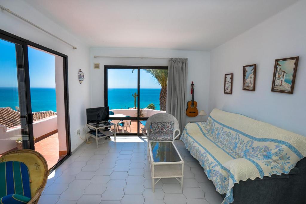 Ladera Panorama 22 - 4