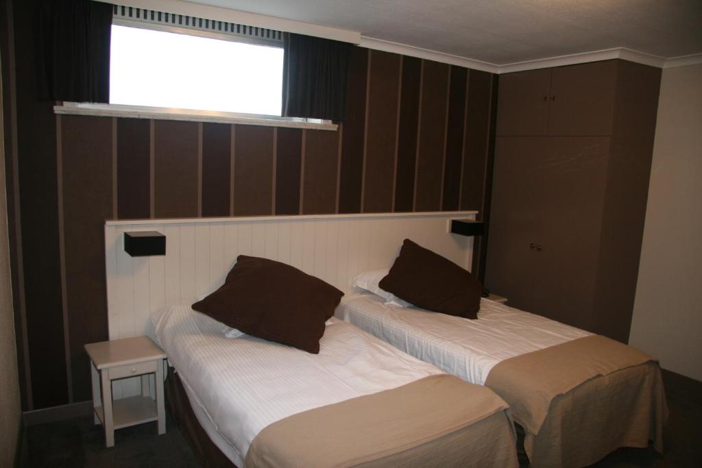 Hotel Ambassade photo