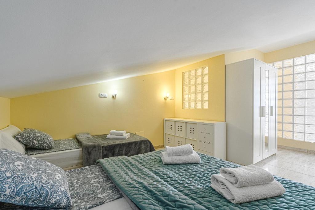 RED Large family apartment, three floors, 10 guests - 5