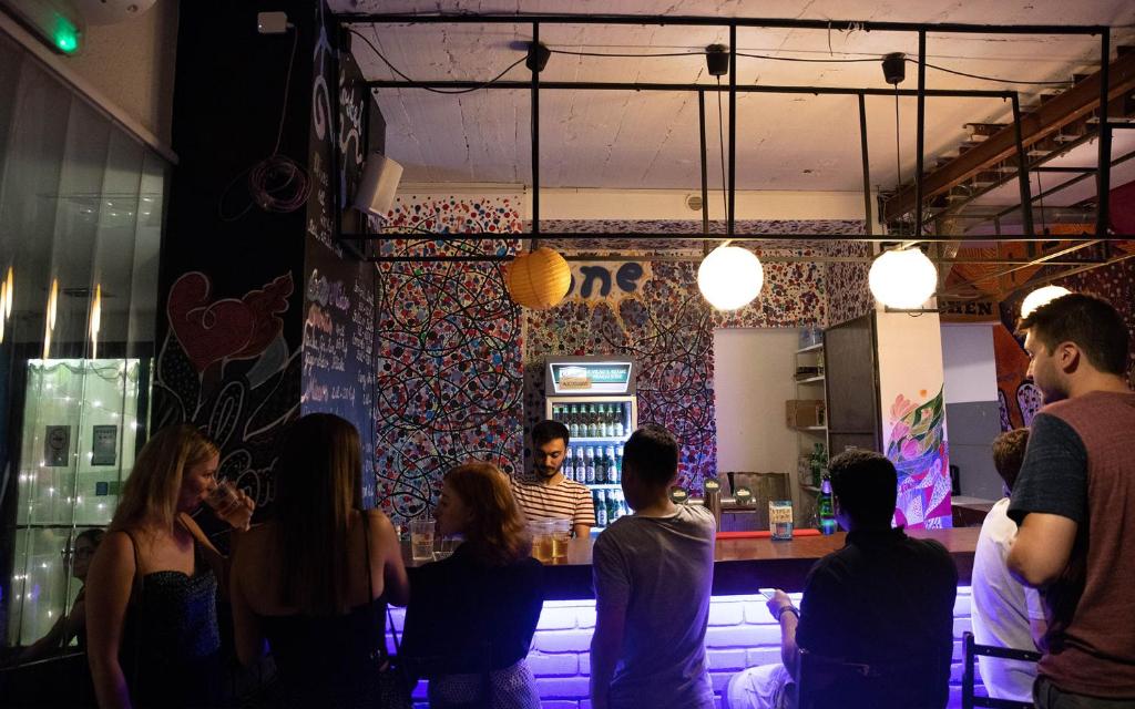 Bar/lounge
