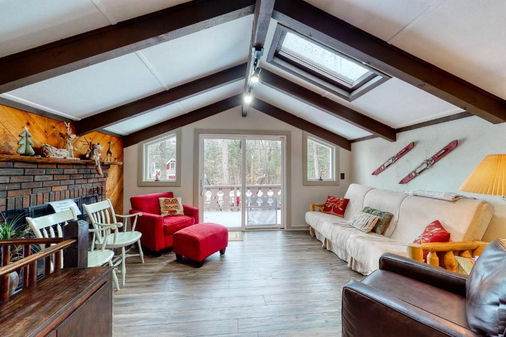 Covered Bridge Chalet, Cooks Crossing