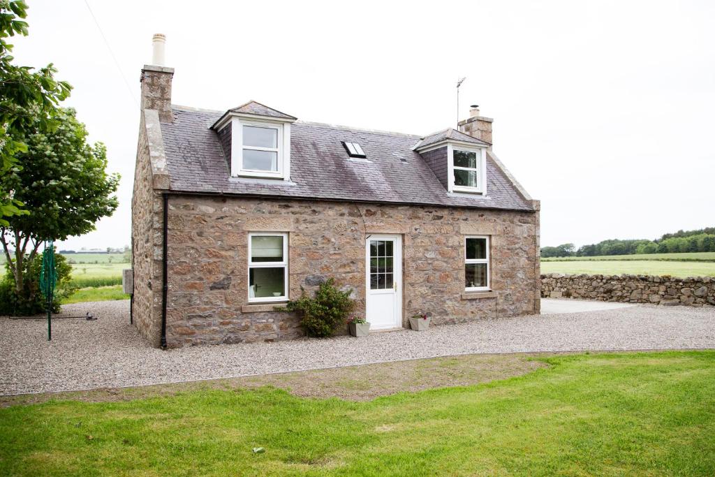 Holiday homes in Inverurie, United Kingdom price from 79, reviews