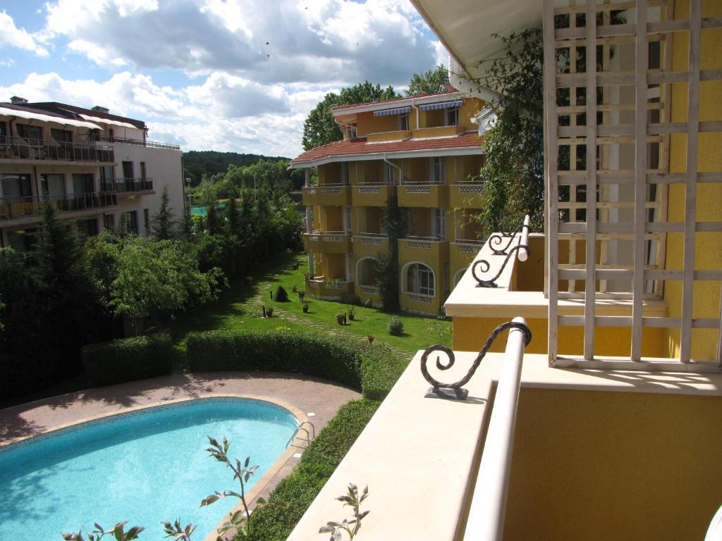 Blue Orange Beach Resort — Basen in Sozopol, Region Burgas