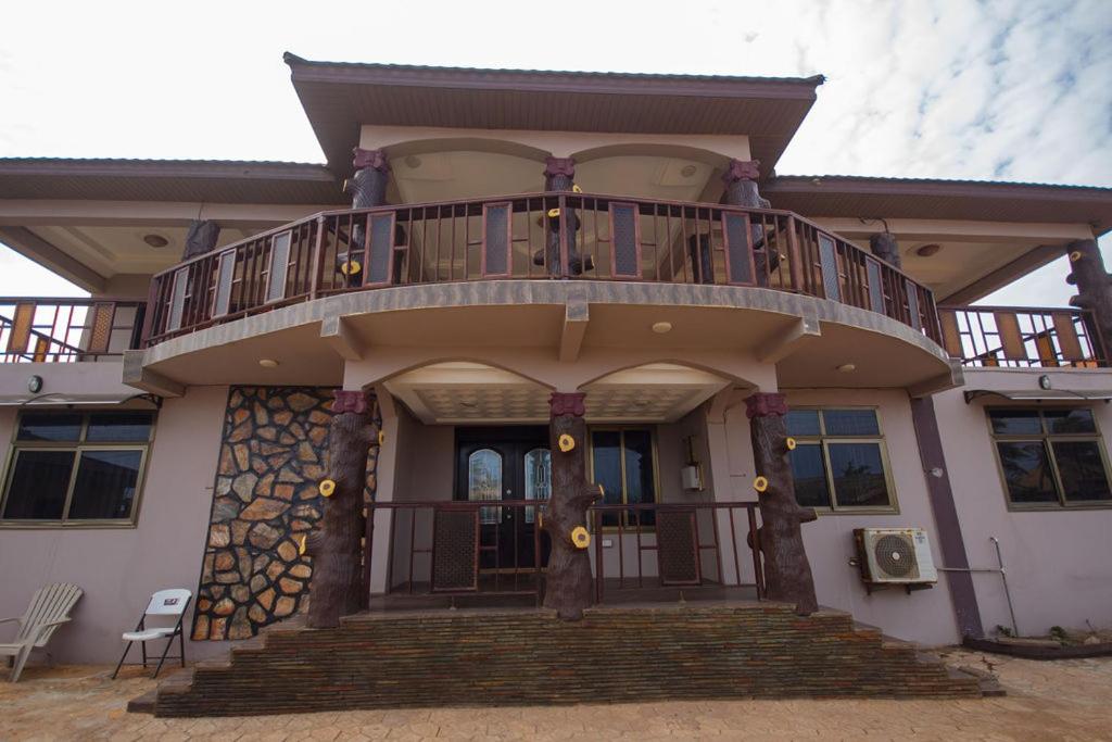 Super Gardens Hotel in Takoradi, Ghana reviews, price from 25